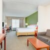 Отель Holiday Inn Express & Suites Dublin, an IHG Hotel, фото 3