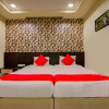Отель OYO 13584 Hotel Ruchi, фото 1
