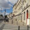 Отель Bordeaux Chartrons superbe T2 avec terrasse в Бордо