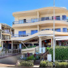 Отель Coolum Baywatch Resort, фото 1