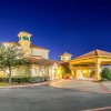Отель La Quinta Inn & Suites by Wyndham Sherman, фото 1