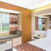 Отель Microtel Inn & Suites by Wyndham Independence в Индепенденсе