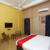 Отель OYO Flagship 19120 The Classio Guest House, фото 12