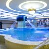 Отель Haiyue Holiday Inn Spa, фото 8