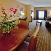 Отель Holiday Inn Express & Suites Suffolk, фото 4