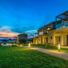 Отель Miroes Suites, фото 3