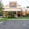 Отель Comfort Inn & Suites Newark - Wilmington в Ньюарке