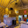 Отель The Syron Huts Lembongan, фото 3