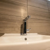 Отель Remarkable 3-bed Apartment in London, фото 7