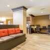 Отель Comfort Suites Fairview Heights, фото 12