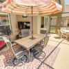 Отель Perfect Family South Facing Pool Sun All Day! 4 Bedroom Home, фото 30