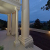 Отель The Pillars Holiday home 9, фото 16