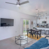 Отель Experience Modern Luxury! 3br/2.5ba Home Near DT, фото 20