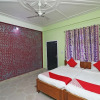 Отель OYO 30340 Hotel Sweet Home, фото 15