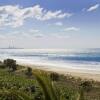 Отель Oceanside Resort - Absolute Beachfront Apartments, фото 9