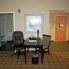 Отель Hampton Inn & Suites Charlotte Airport, фото 11