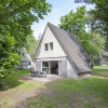 Отель Restyled Holiday Home With Dishwasher in the Woods, фото 18