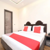 Отель OYO 15890 Hotel Sunciti Extension, фото 3