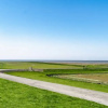 Отель Lush Holday Home With Garden Near sea, фото 13