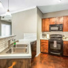 Отель Charming 1BD in Trendy West End Neighborhood, фото 7