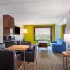 Отель Holiday Inn Express Suites Augusta West -Ft Gordon, фото 7