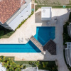 Отель Unique Modern Apartment With Direct Beach Access, фото 14