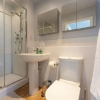 Отель Luxury 2 Bed Apartment Parking by NEC Solihull, фото 8