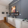Отель Modern Minimalism 2 Bedroom Apartment Near the Castle of Good Hope, фото 2