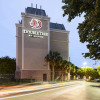 Отель DoubleTree by Hilton Austin - University Area, фото 1