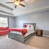 Отель Suburban Atlanta Vacation Home ~ 3 Mi to Airport!, фото 3