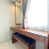 Отель Comfort 1Br At Gateway Park Lrt City Bekasi Apartment, фото 1