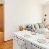 Отель Cozy apt with Lycabettus View, фото 11