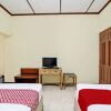 Отель OYO 92534 Fajar Indah Guest House, фото 22