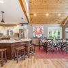 Отель Ski to Shore Chalet, фото 10