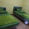 Отель Oyo 90097 Homestay Sinta Ndani Putri, фото 5