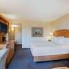 Отель La Quinta Inn & Suites by Wyndham Islip - MacArthur Airport, фото 4