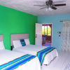 Отель Beach-Pool-Sun-family-6 bedroom getaway, фото 16