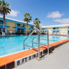 Отель Garnet Inn & Suites, Orlando, фото 15