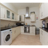Отель Spacious, Bright 5-br Flat for 10 in Edinburgh, фото 3