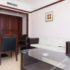 Отель New Liangmao Business Hotel, фото 1