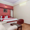 Отель OYO 15425 Hotel Royal Heritage, фото 3