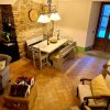 Отель La Terrazza, Elegant Tuscan Stone House With Garden and Terrace in Cetona, фото 12