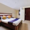 Отель OYO 9016 Charu Comforts, фото 3