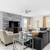 Отель Deal Amazing Pool Villa w Greenview Near Disney, фото 3