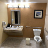 Отель Quality Inn Near Walden Galleria Mall, фото 9