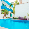 Отель Charming 1 BR Between 5th Avenue and the Beach, фото 1