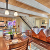 Отель South Lake Tahoe Home w/ Deck & Mountain View!, фото 7
