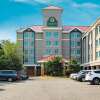 Отель La Quinta Inn by Wyndham Vancouver Airport, фото 1
