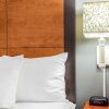 Отель La Quinta Inn Suite Houston Baytown East в Бейтауне