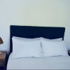 Отель Spacious 3 Bedroom Apartment in Cape Town, фото 4